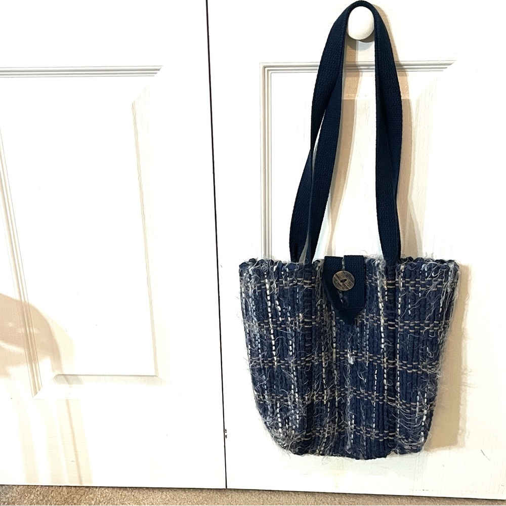 Blue Woven Tweed Tote Bag with Wooden Button Closure – Excellent Used Condition